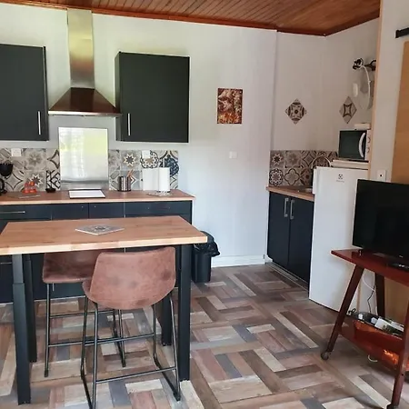 펜션 Le Pigeonnier Maison De Caractere 4 Personnes La Maisonnette Renovee 2 Personnes *
