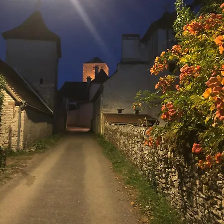 Holiday home Le Pigeonnier Maison De Caractere 4 Personnes La Maisonnette Renovee 2 Personnes